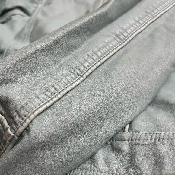 Baby blue faux leather jacket - Expresso (Dutch brand) - Picture 5 of 5